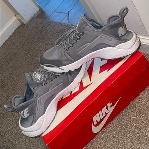 Gray Nike Huarache
